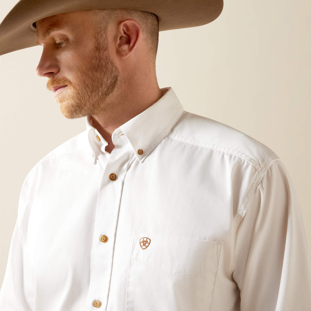 Ariat Solid Twill Classic Fit Shirt in White