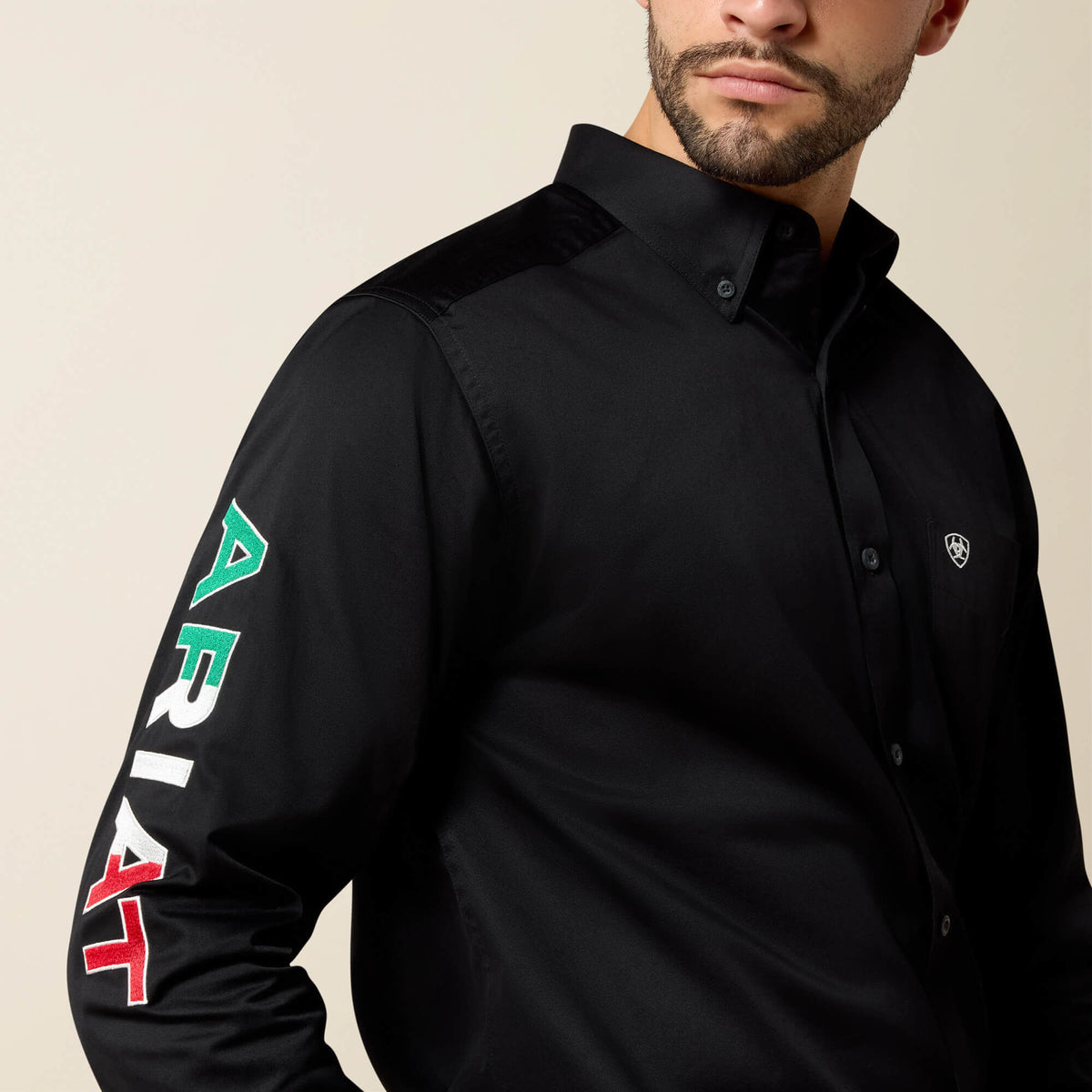 Ariat Team Logo Twill Fitted Shirt in Black/Mexico