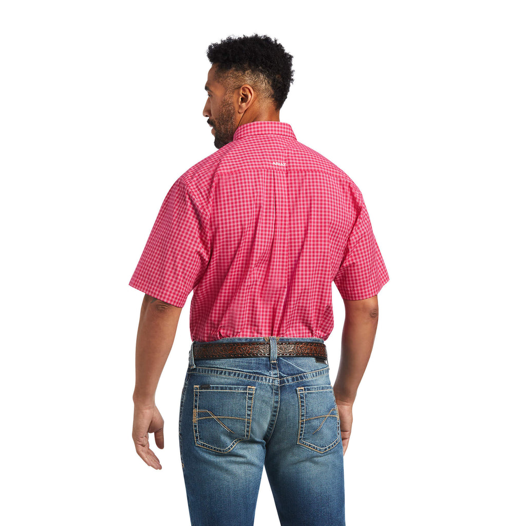 Ariat Pro Series Miles Classic Fit Short Sleeve Shirt in Bright Rose