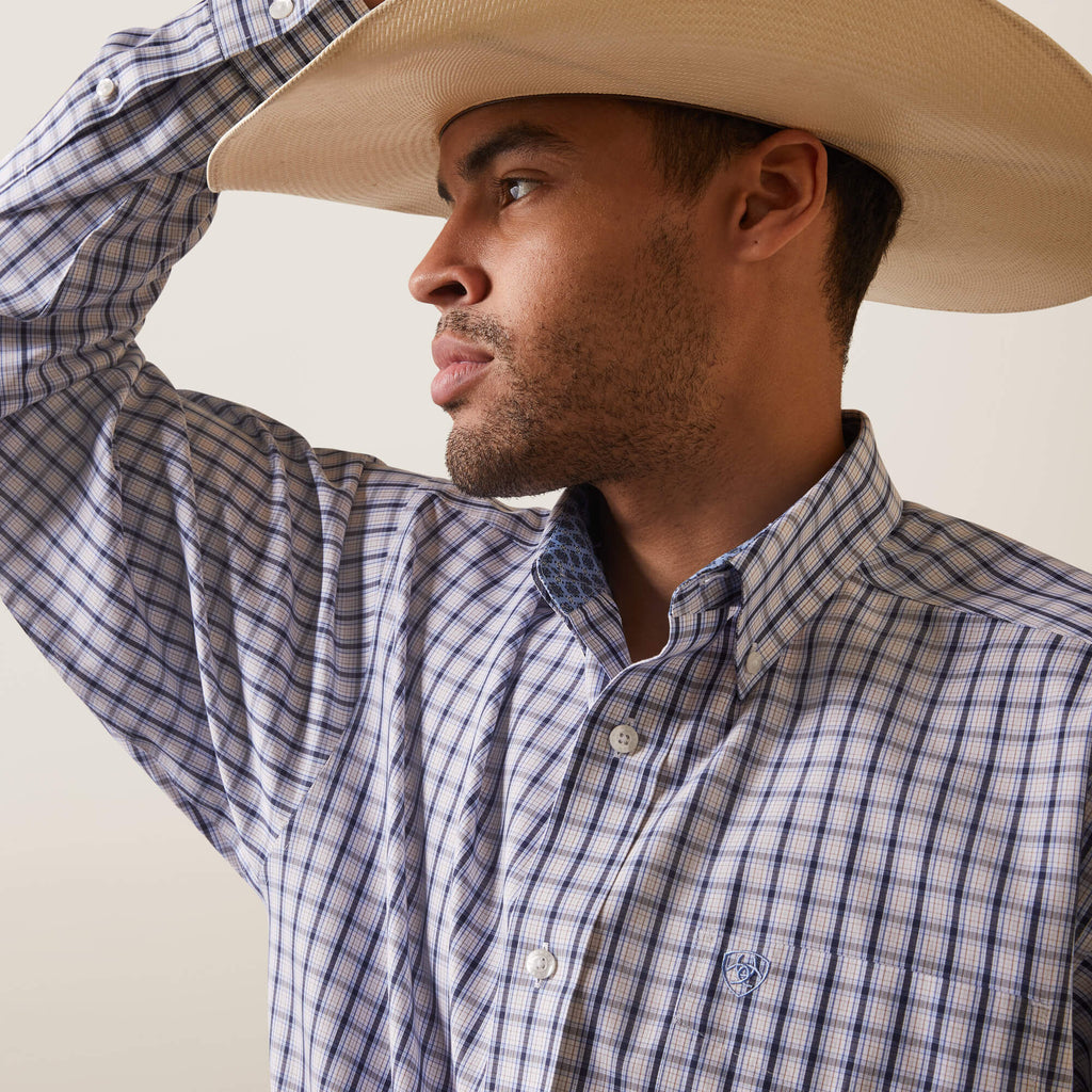 Ariat Wrinkle Free Ace Classic Fit Shirt in White