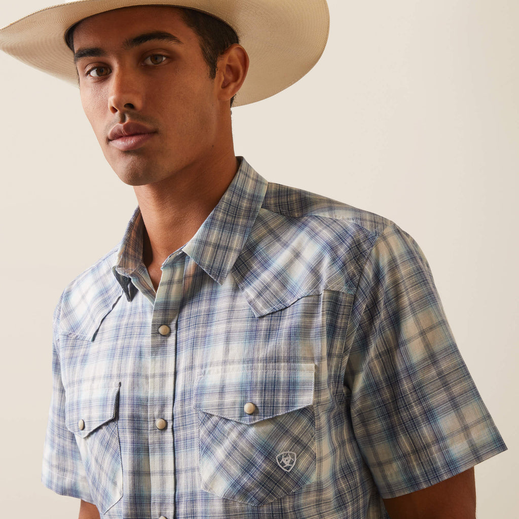 Ariat Halterman Retro Fit Short Sleeve Shirt in White Asparagus