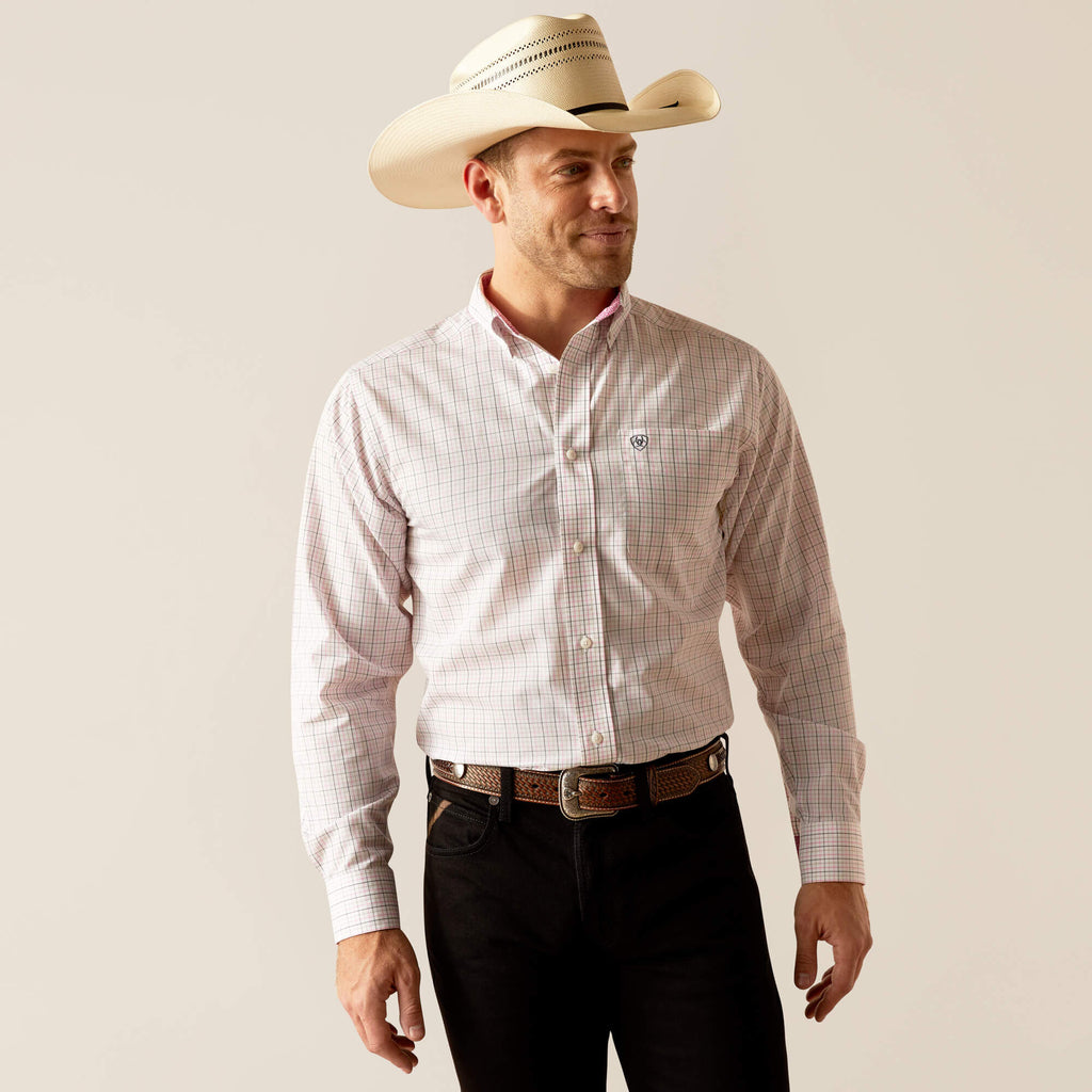 Ariat Wrinkle Free Ozzy Fitted Shirt in Light Lilac