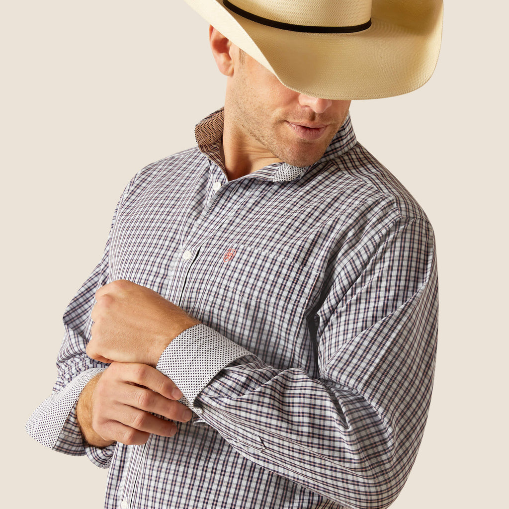 Ariat Wrinkle Free Walker Classic Fit Shirt in Skyway