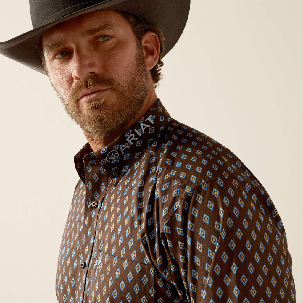 Ariat Team Oak Classic Fit Shirt in Brown/Light Blue