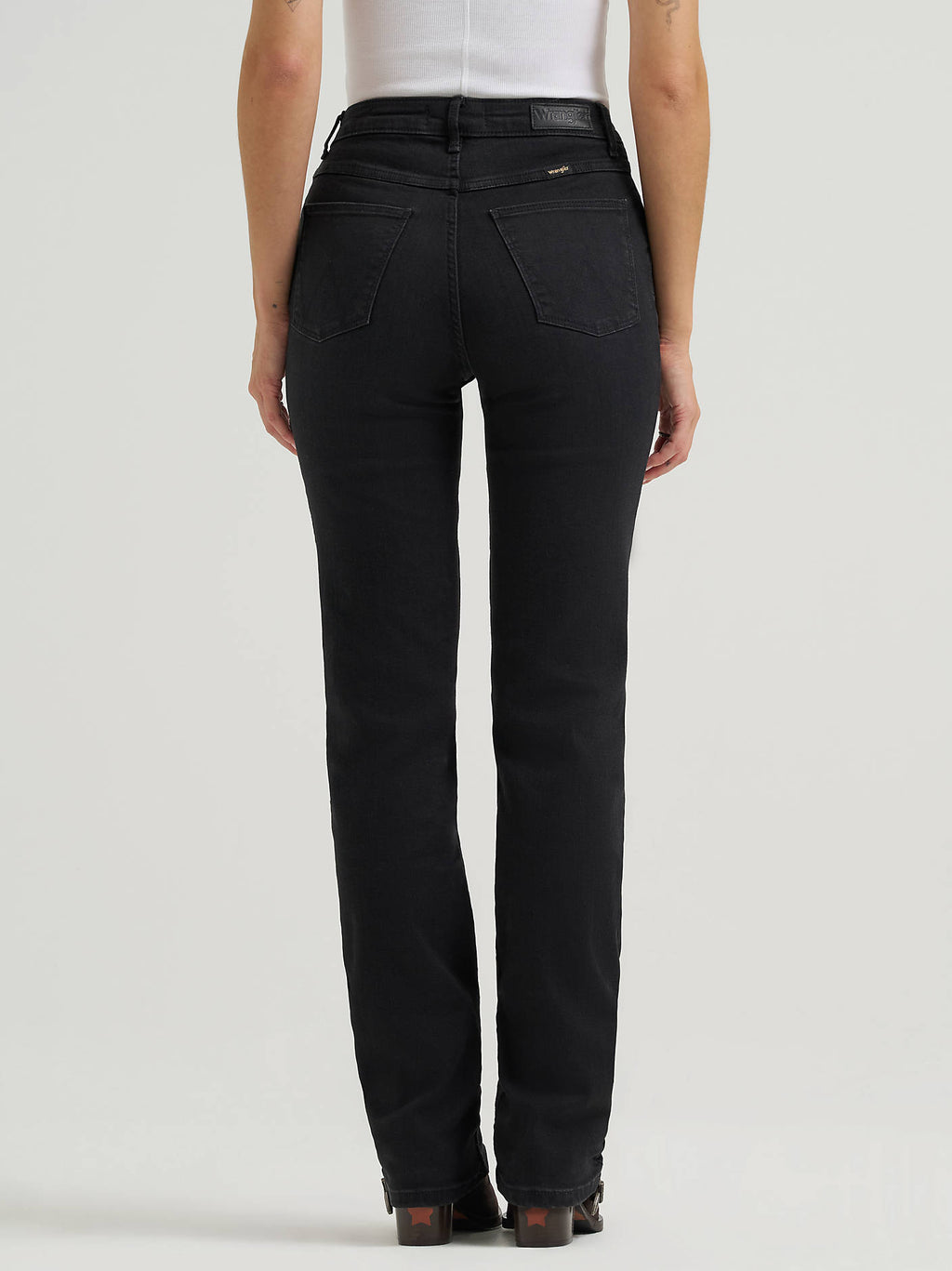 Wrangler High Rise True Straight Leg Jeans in Midnight Black