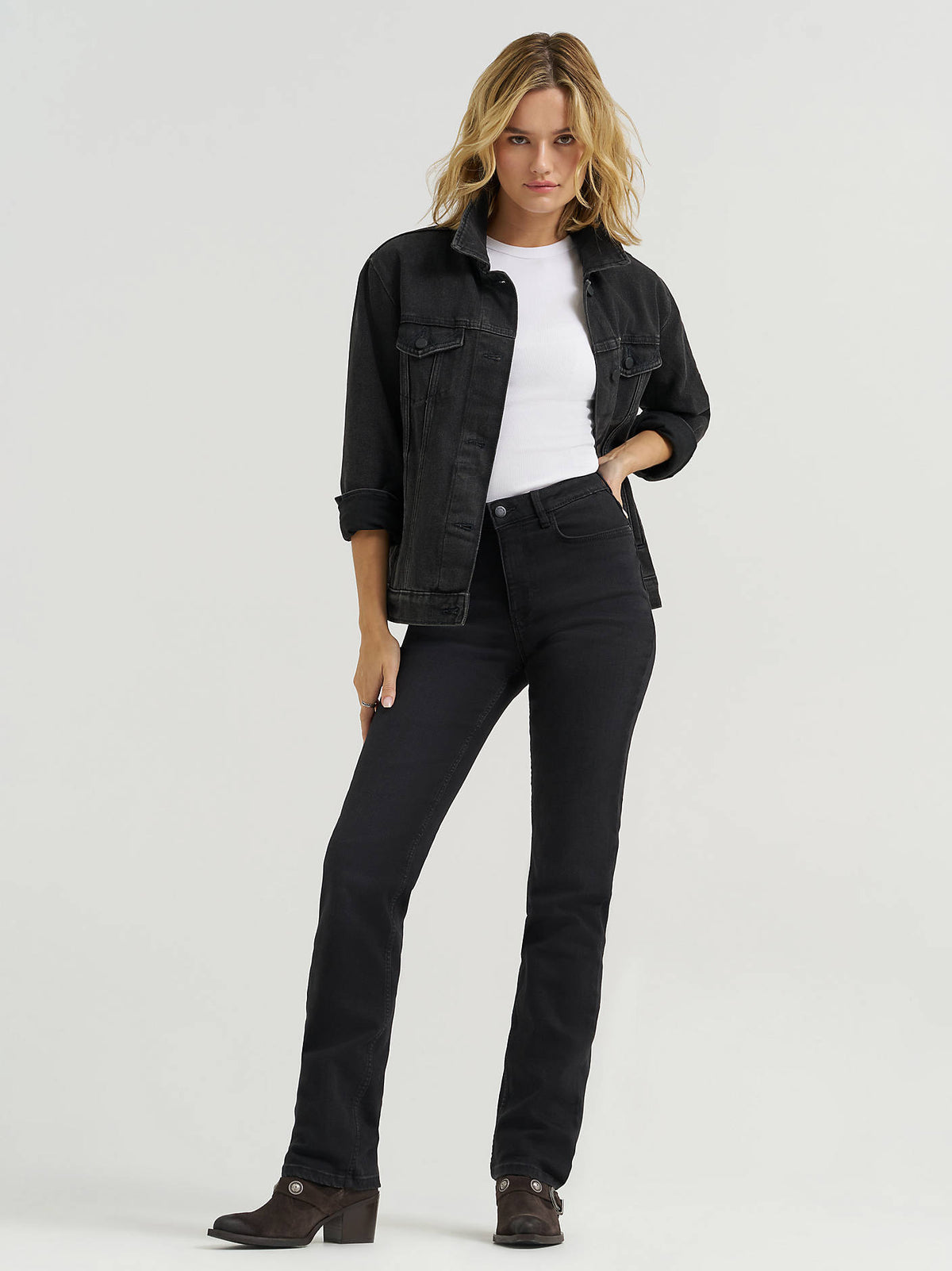 Wrangler High Rise True Straight Leg Jeans in Midnight Black