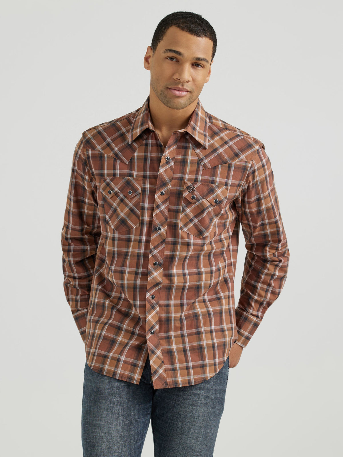 Wrangler Retro Sawtooth Snap Western Shirt in Cocoa Brown Plaid