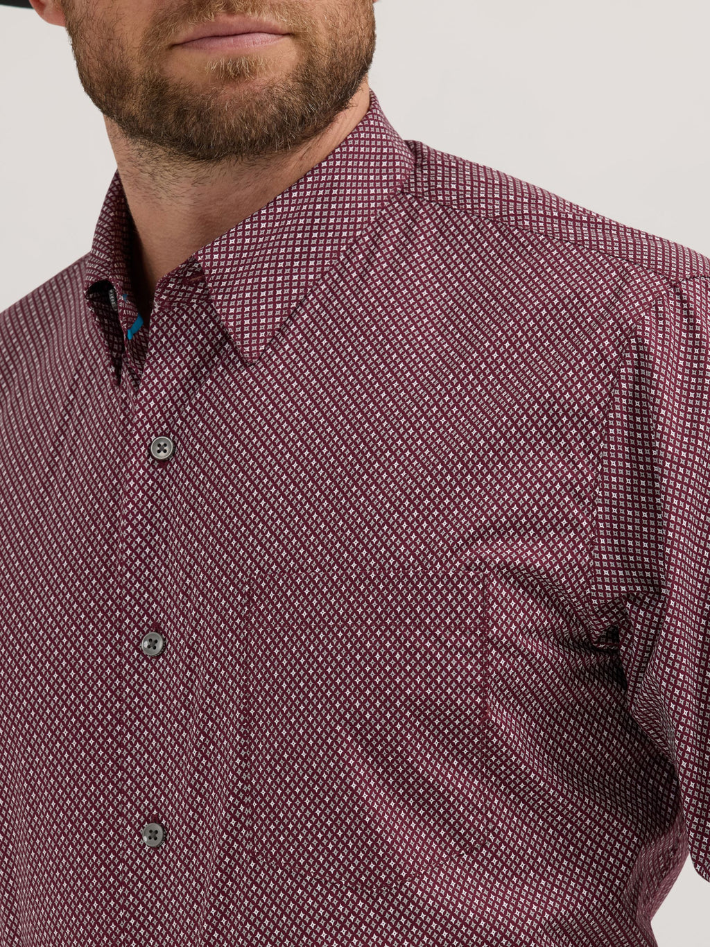 Wrangler Cody Johnson One Pocket Button Down Shirt in Burgundy