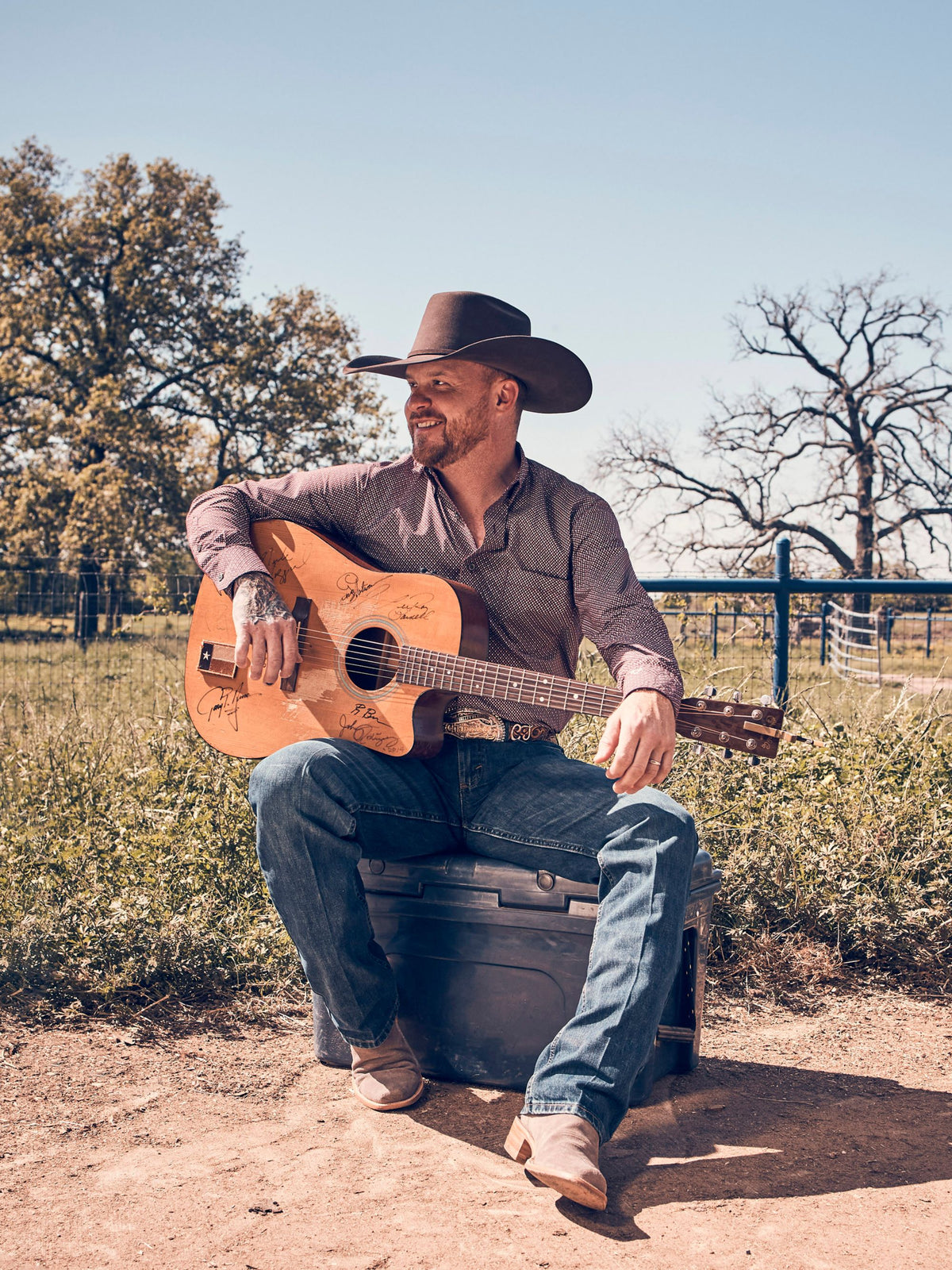 Wrangler Cody Johnson One Pocket Button Down Shirt in Burgundy