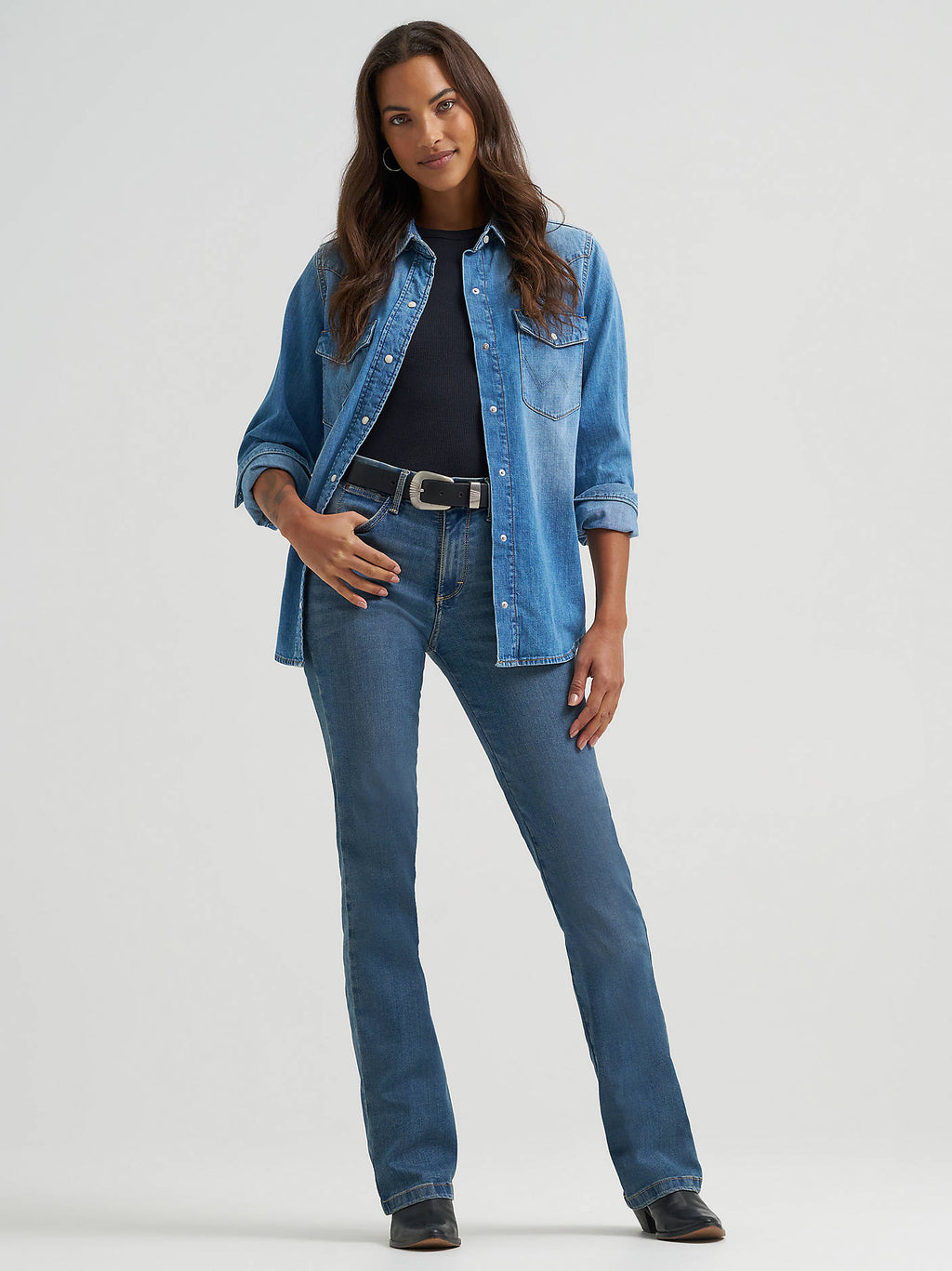Wrangler Bespoke High Rise Bootcut Jeans in Ada