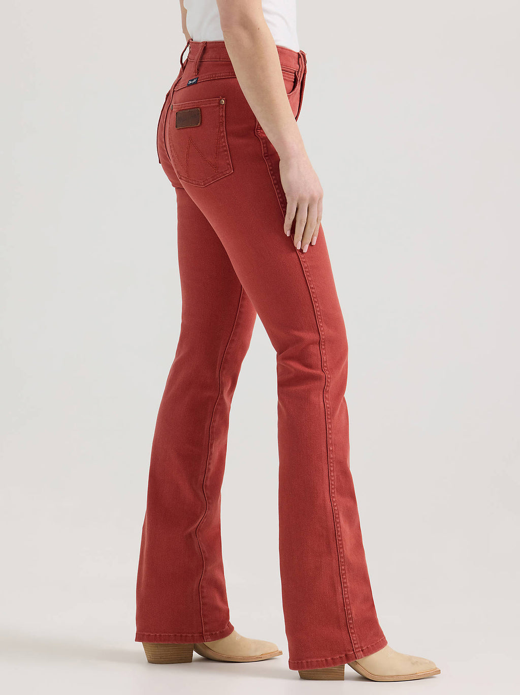 Wrangler Retro Bailey High Rise Boot Cut in Nova