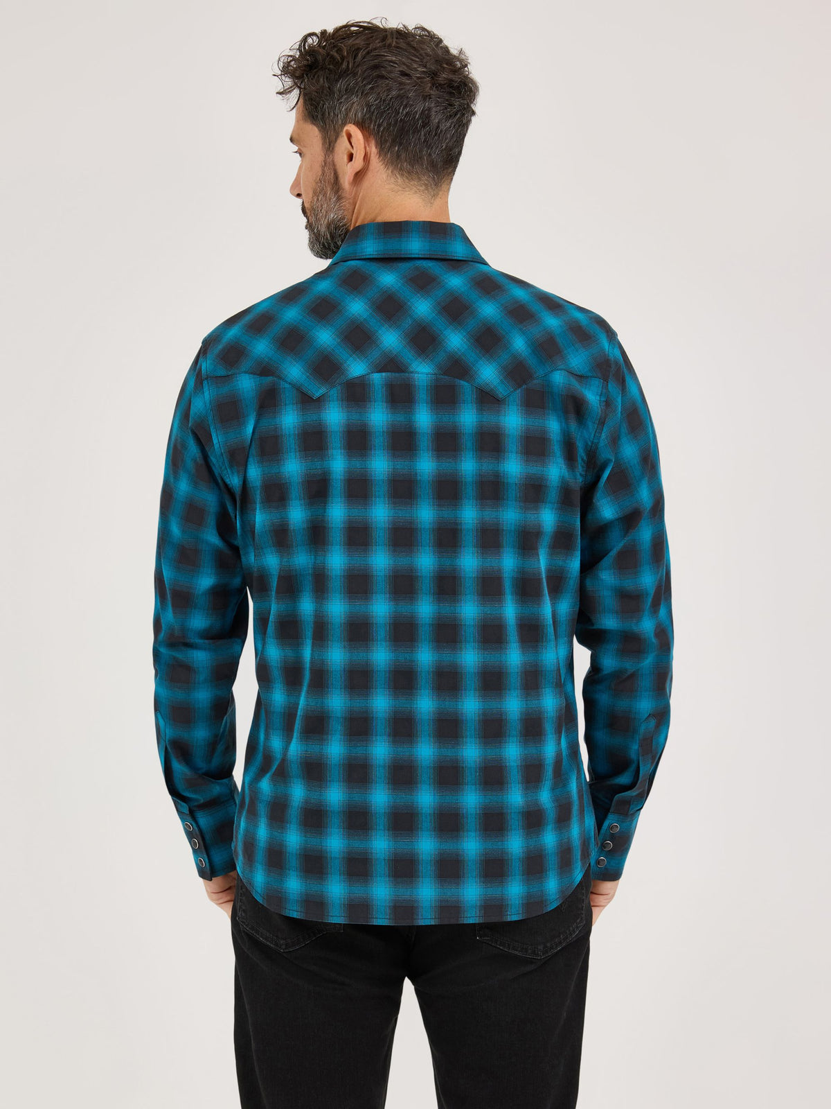 Wrangler Retro Sawtooth Snap Western Shirt in Black/Caribbean Blue