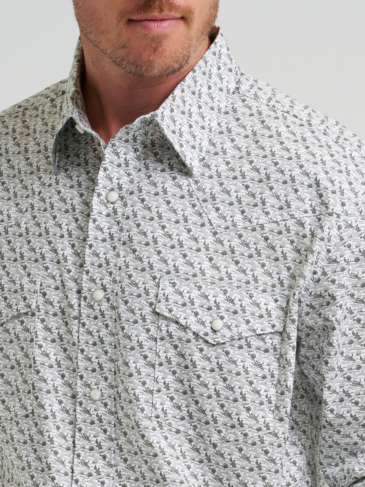 Wrangler 20X Competition Advanced Comfort Snap Western Shirt in Olive Cacti