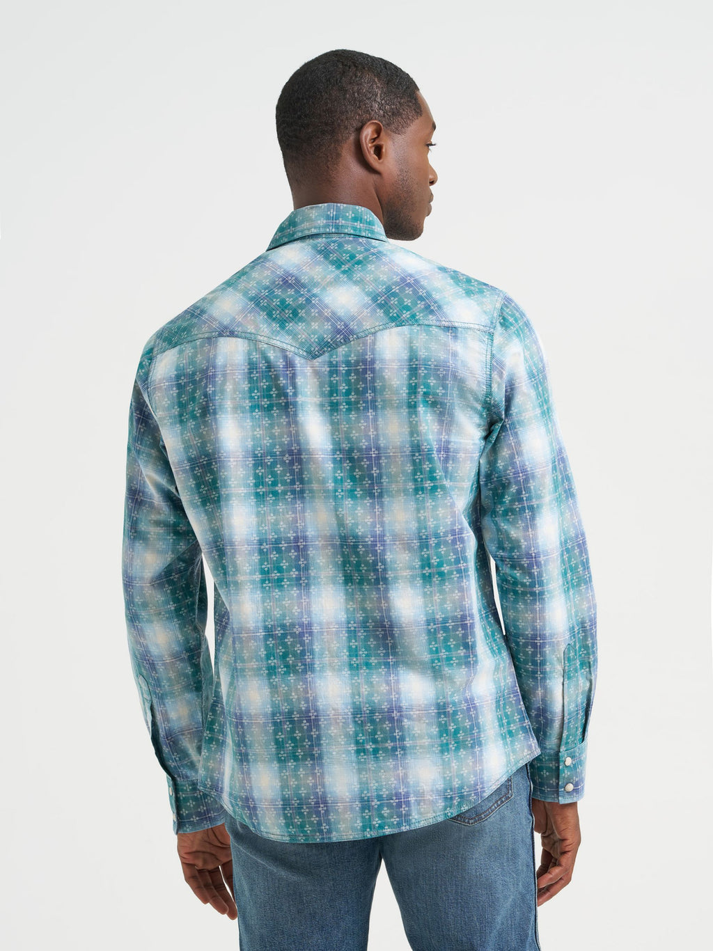 Wrangler Retro Premium Plaid Snap Western Shirt in Pebbled Blue