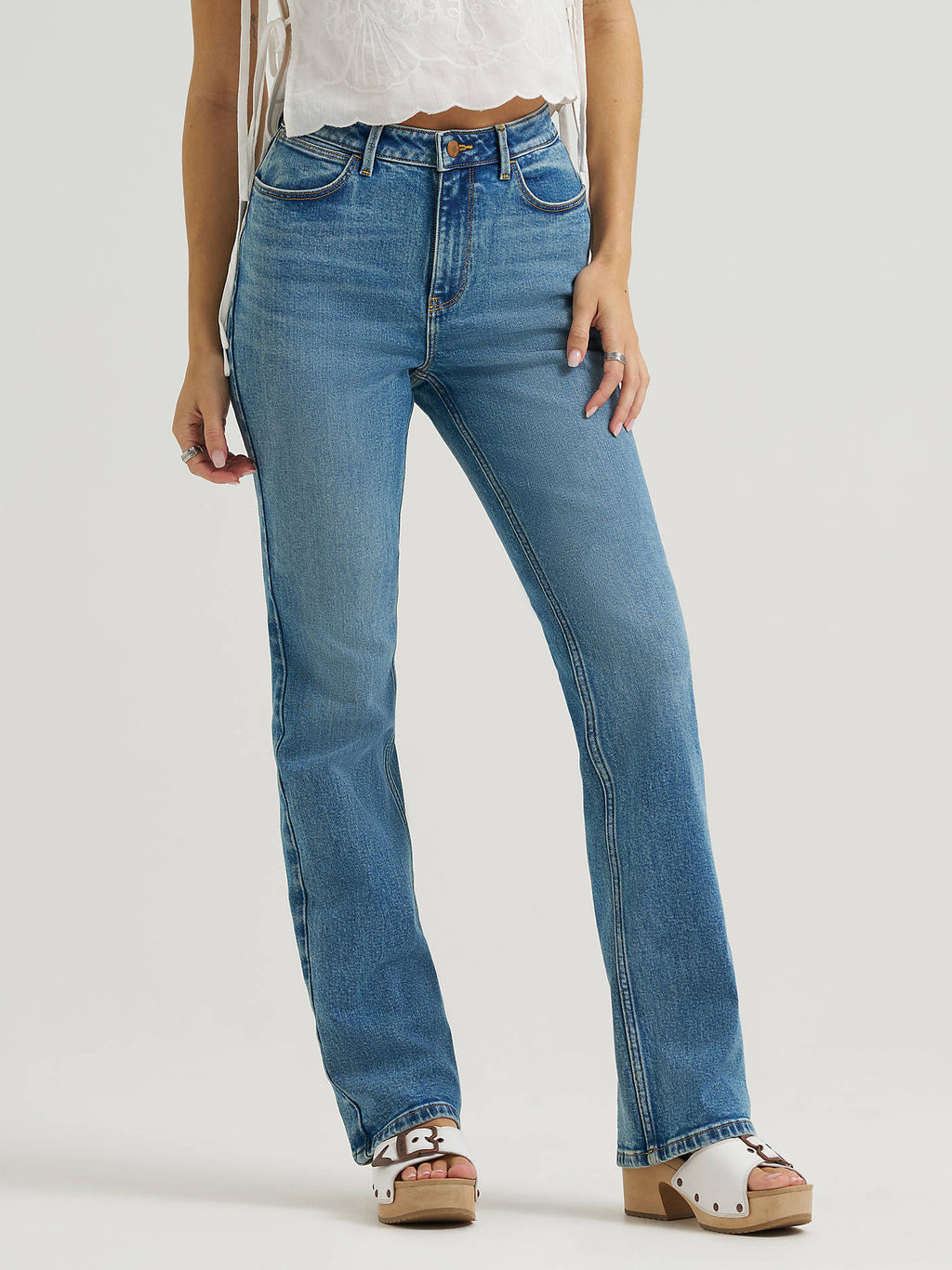 Wrangler High Rise Bold Boot Jeans in Ivy