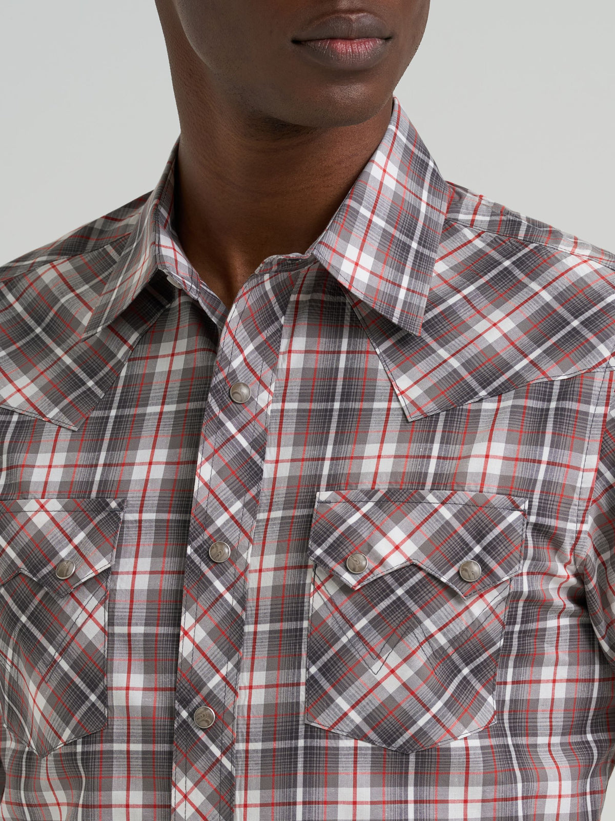 Wrangler Retro Sawtooth Snap Western Shirt in Red/Black Plaid