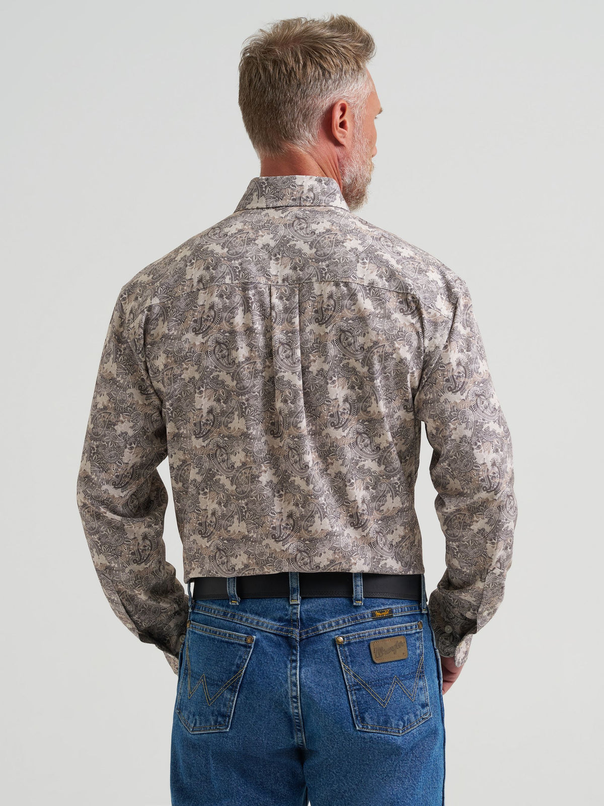 Wrangler George Strait Performance Button Down Shirt in Vanilla Paisley
