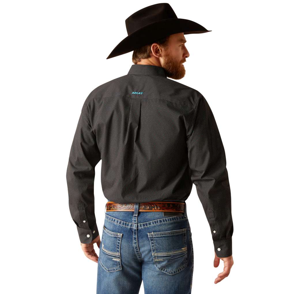 Ariat Wrinkle Free Gian Fitted Shirt in Black