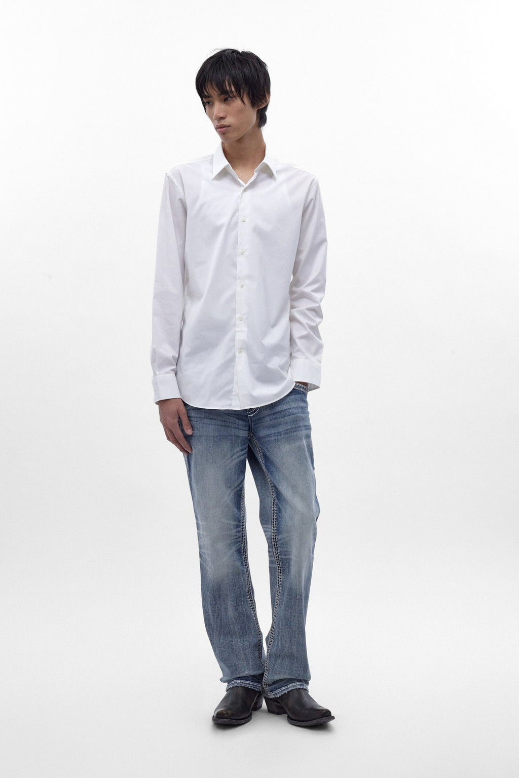 Rock Revival Flynn Bootcut Jeans in Light Blue, detail