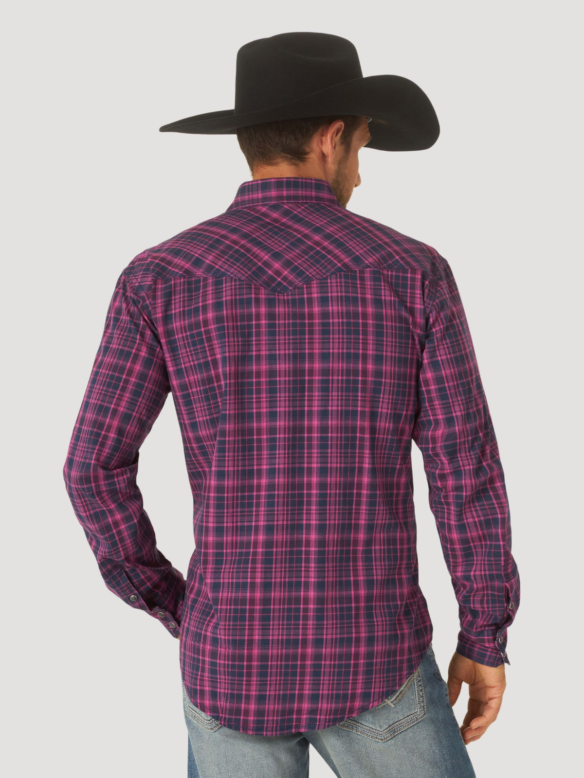 Wrangler 20X Advanced Comfort Snap Western Shirt in Beet Plaid