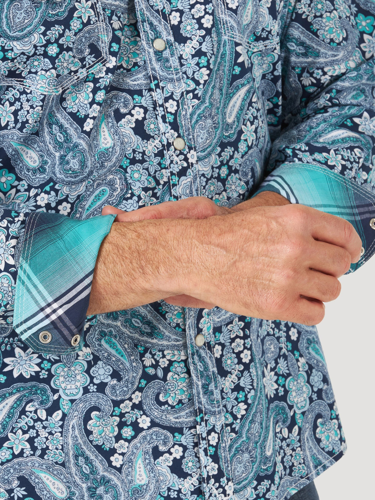 Wrangler 20X Competition Advanced Comfort Snap Western Shirt in Paisley