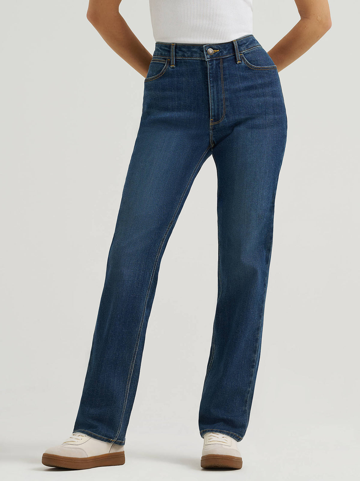 Wrangler High Rise True Straight Leg Jeans in Stockton dark wash