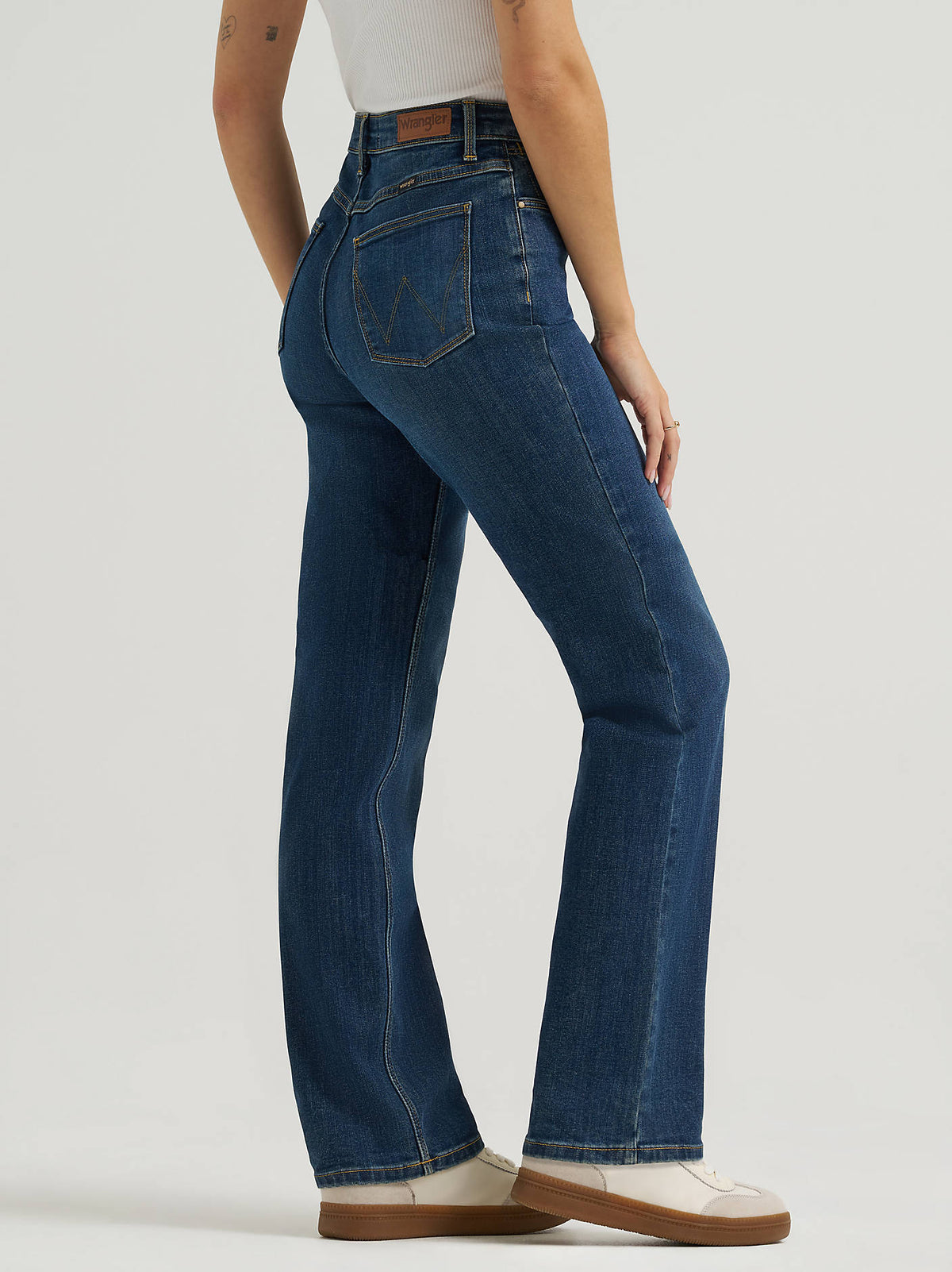 Wrangler High Rise True Straight Leg Jeans in Stockton dark wash