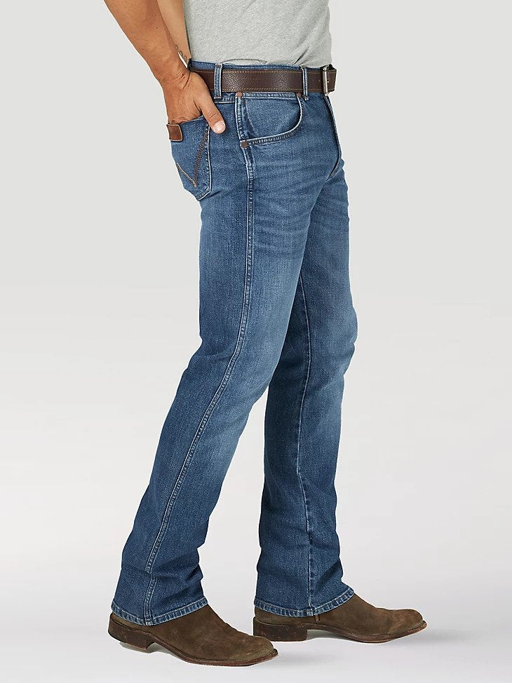 Wrangler Retro Slim Fit Bootcut Jeans in Night Sky